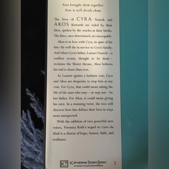 The Fates Divide - Signed First Edition - By Veronica Roth - Hardcover - Picture 10 of 15